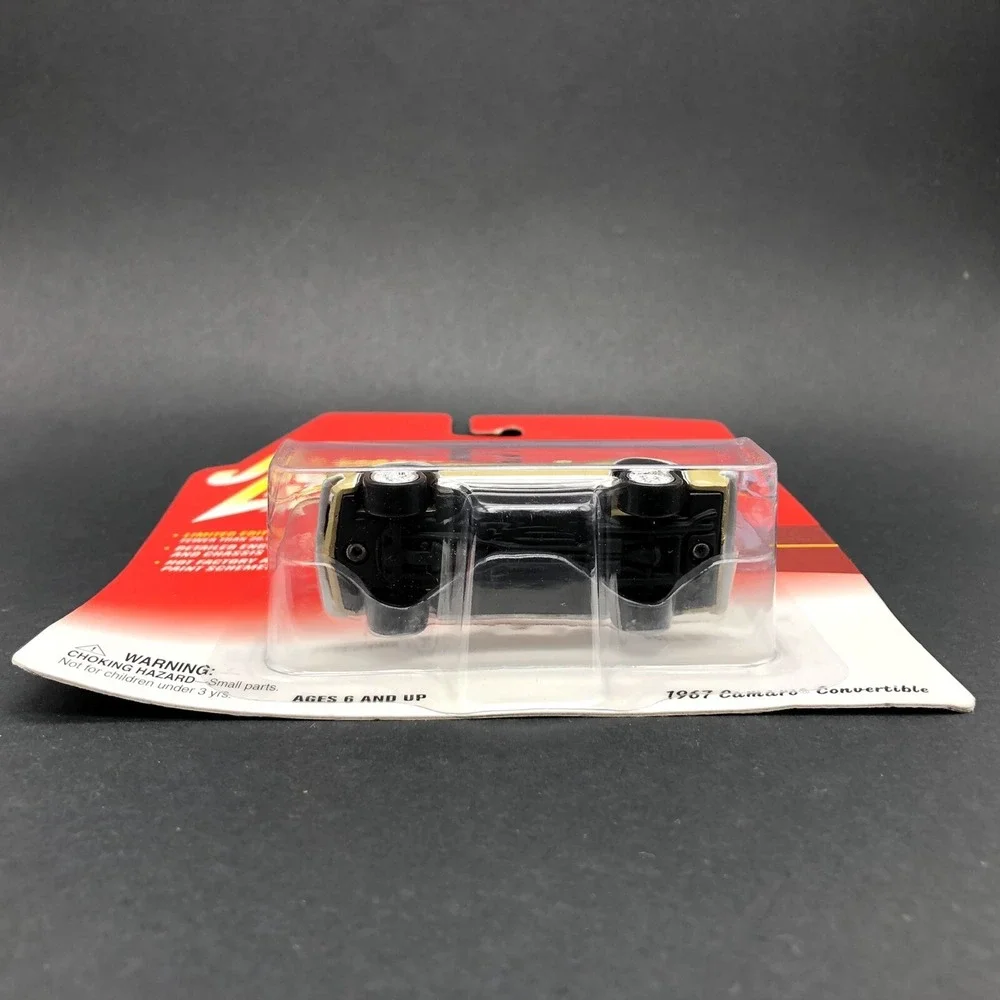 Johnny Lightning Ragtops 1967 '67 Chevy Camaro Convertible Car Gold Diecast 1/64